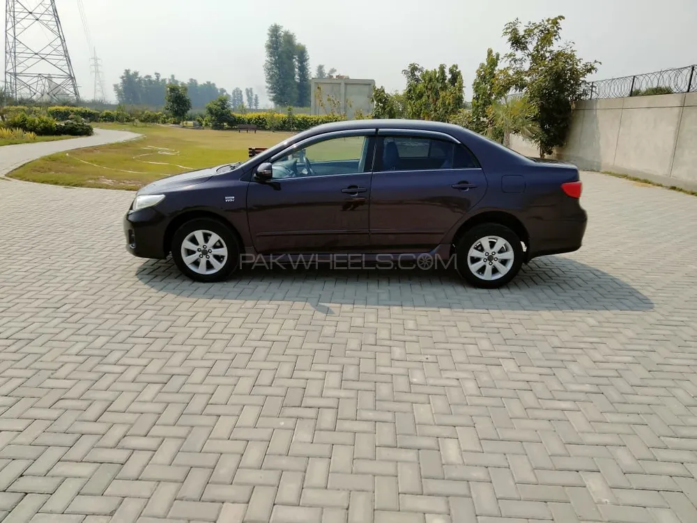 Toyota Corolla 2012 for Sale in Faisalabad Image-1