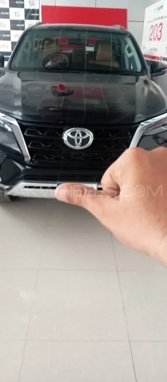Toyota Fortuner 2021 for Sale in Peshawar Image-1