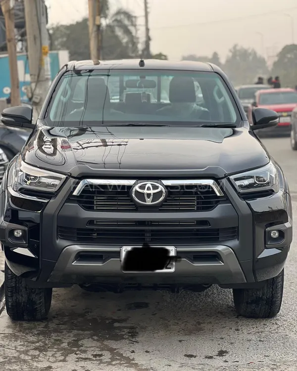 Toyota Hilux 2023 for Sale in Lahore Image-1