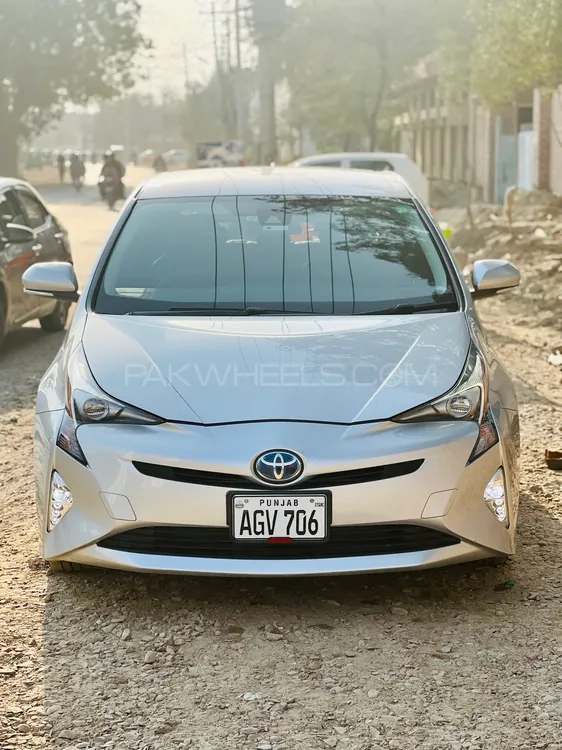Toyota Prius 2017 for Sale in Bahawalpur Image-1