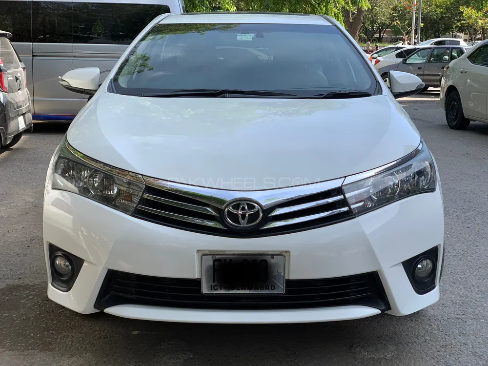 Toyota Corolla 2015 for Sale in Islamabad Image-1