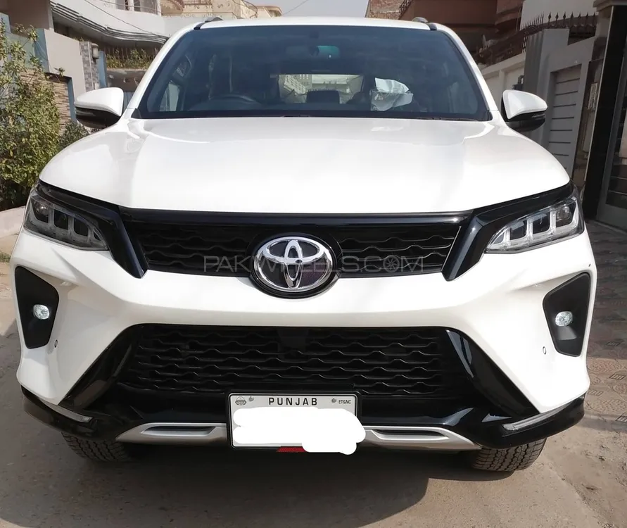 Toyota Fortuner 2022 for Sale in Multan Image-1