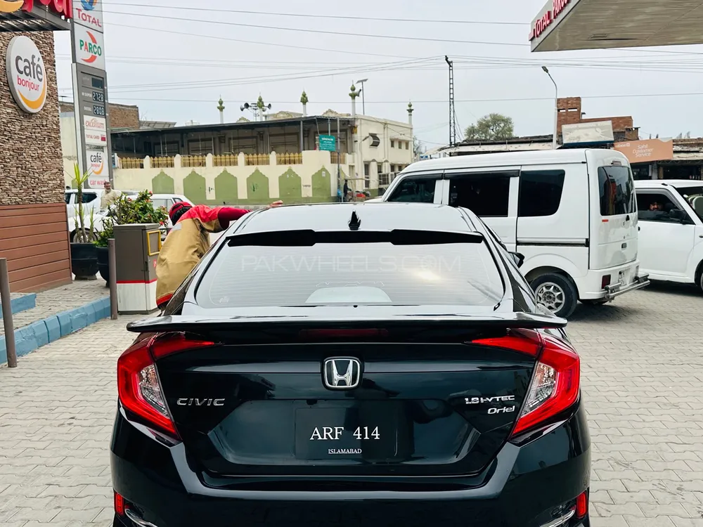 Honda Civic 2020 for Sale in Peshawar Image-1