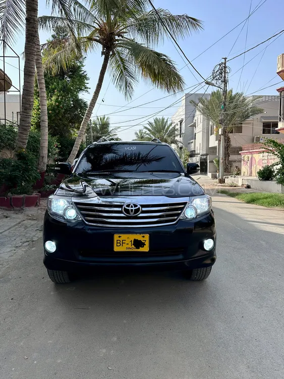 Toyota Fortuner 2013 for Sale in Karachi Image-1