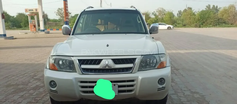 Mitsubishi Pajero 2005 for Sale in Mandi bahauddin Image-1