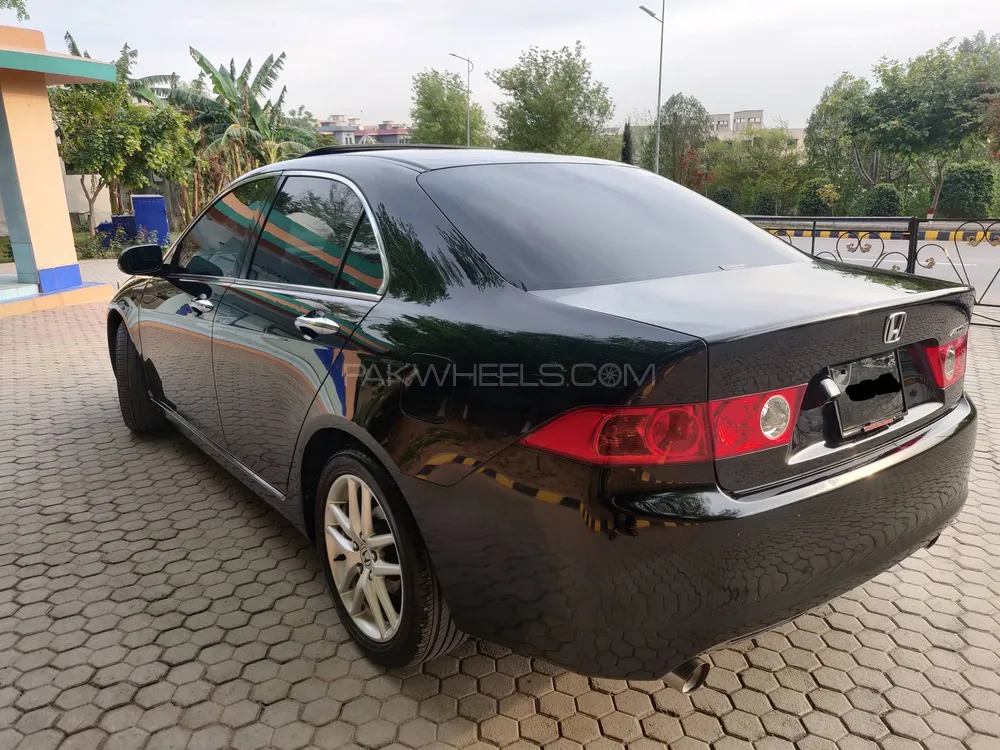 Honda Accord 2004 for Sale in Rawalpindi Image-1