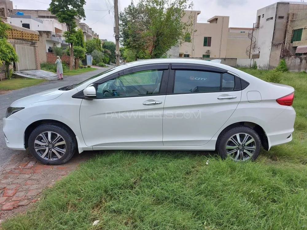 Honda City 2022 for Sale in Faisalabad Image-1