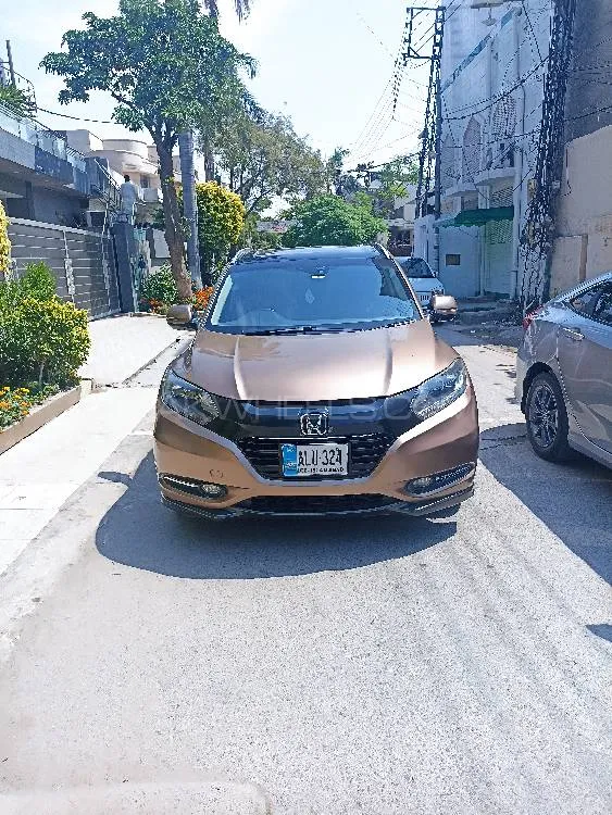 Honda Vezel 2016 for Sale in Lahore Image-1