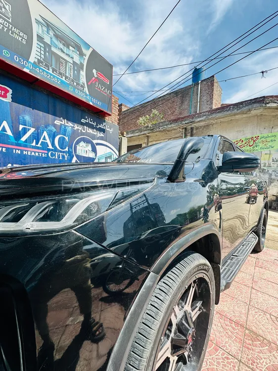 Toyota Fortuner 2018 for Sale in Lahore Image-1