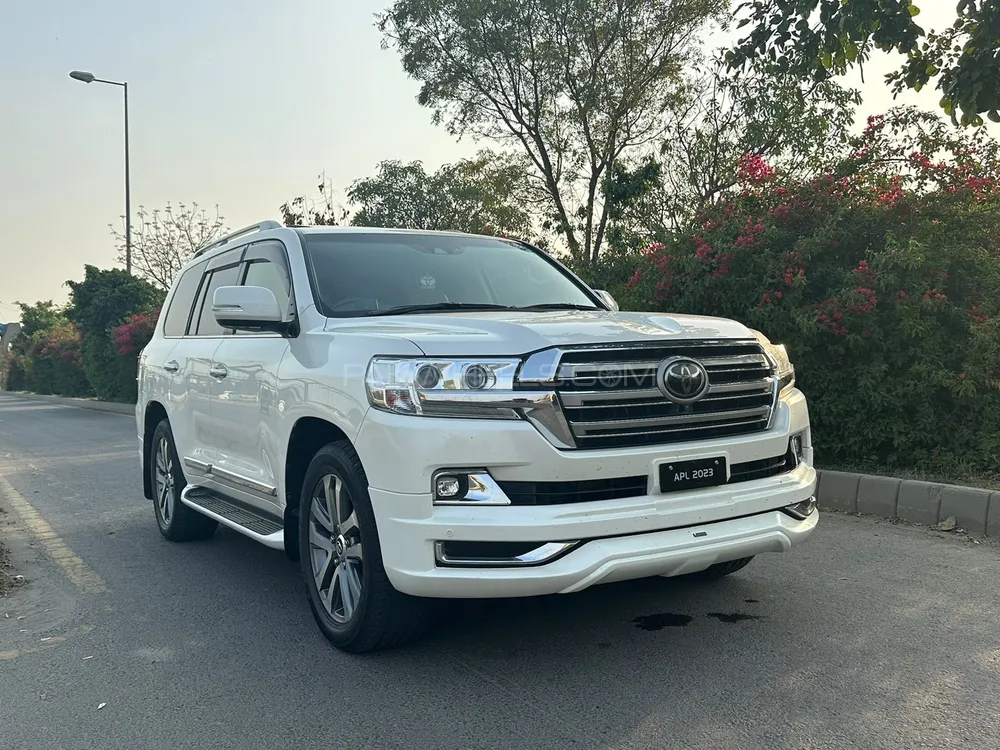Toyota Land Cruiser 2017 for Sale in Faisalabad Image-1
