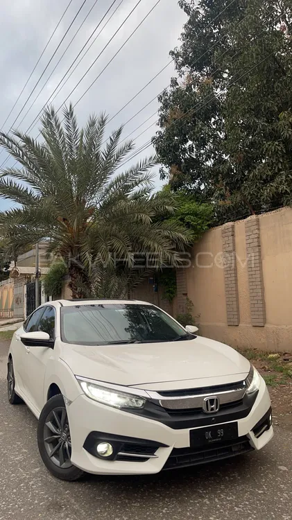 Honda Civic 2020 for Sale in Peshawar Image-1