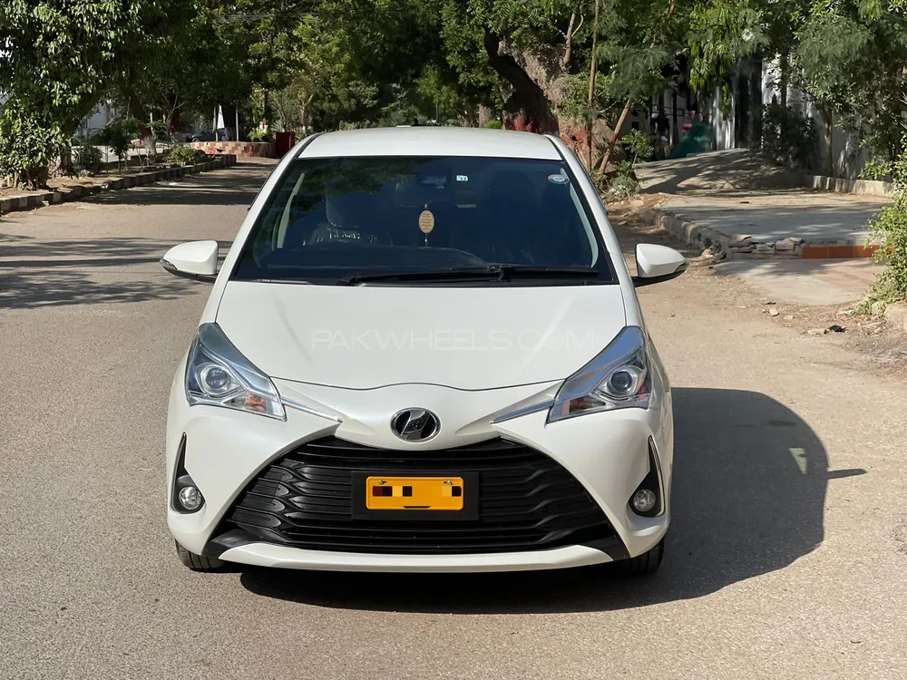 Toyota Vitz 2019 for Sale in Karachi Image-1