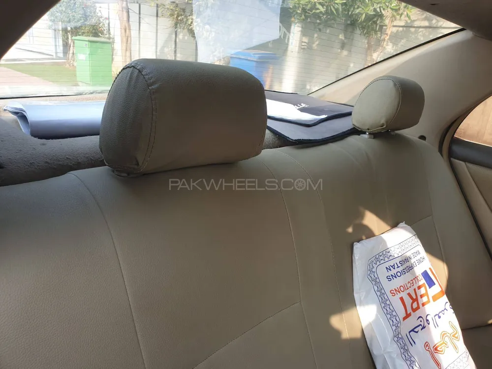 Toyota Corolla 2004 for Sale in Lahore Image-1
