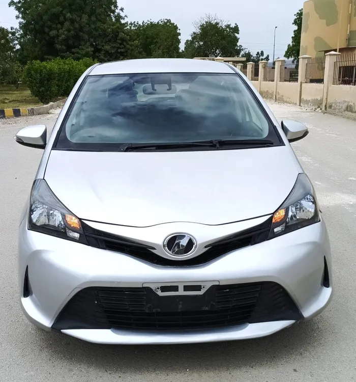 Toyota Vitz 2019 for Sale in Sukkur Image-1