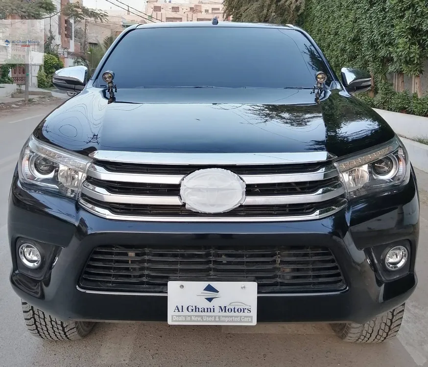 Toyota Hilux 2019 for Sale in Karachi Image-1
