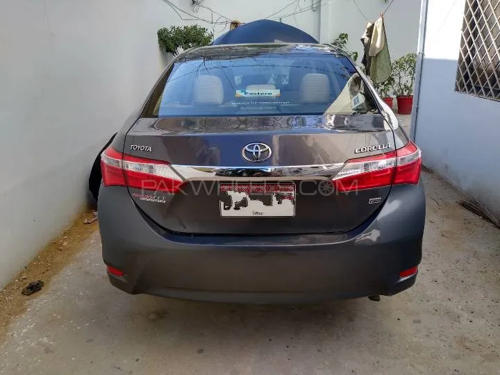 Toyota Corolla 2017 for Sale in Karachi Image-1