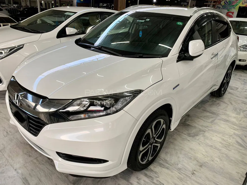 Honda Vezel 2017 for Sale in Peshawar Image-1