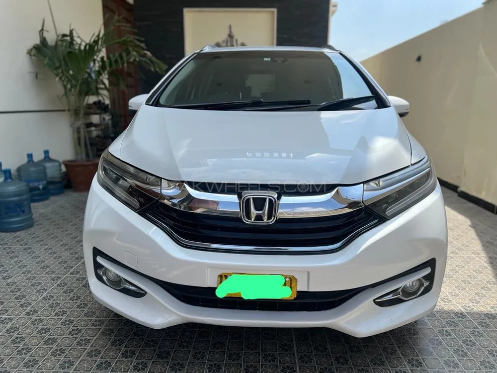 Honda Fit 2015 for Sale in Karachi Image-1