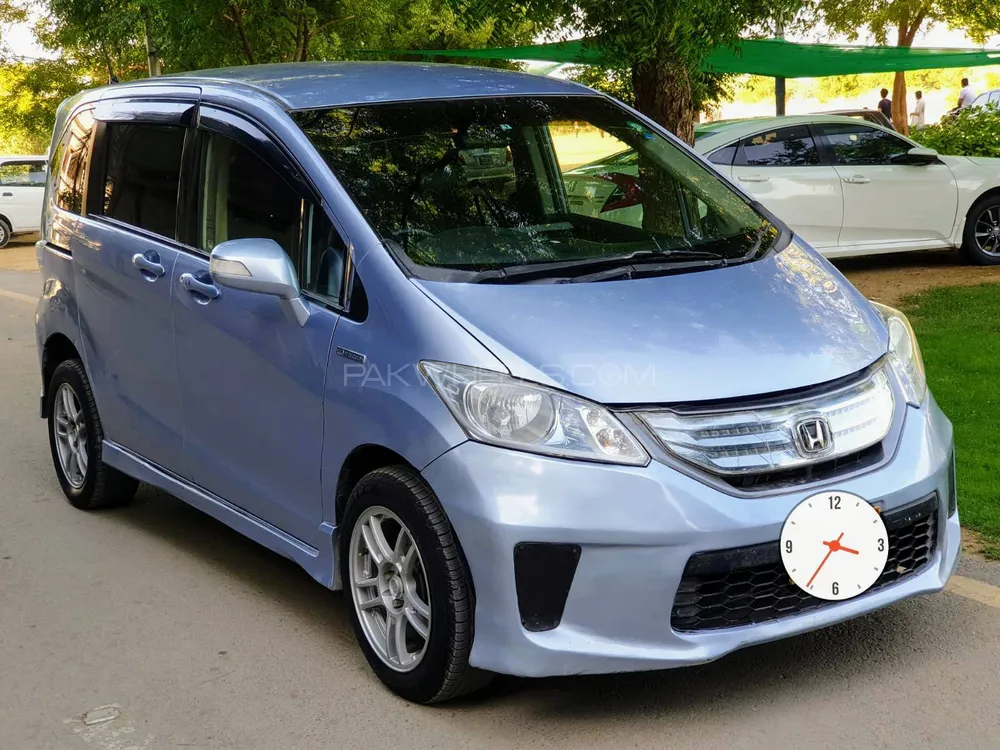 Honda Freed 2013 for Sale in Karachi Image-1