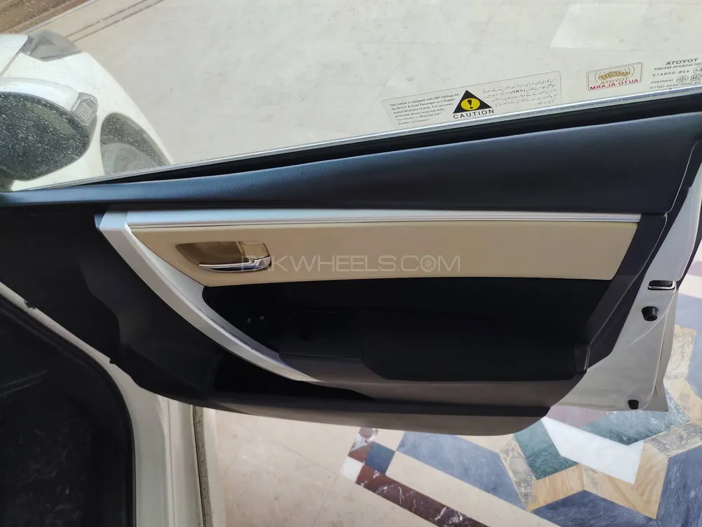 Toyota Corolla 2018 for Sale in Faisalabad Image-1