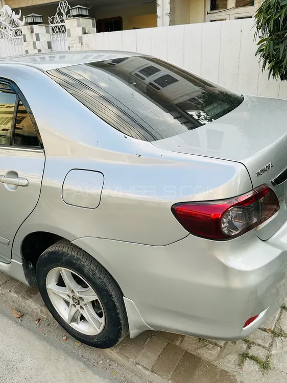 Toyota Corolla 2011 for Sale in Lahore Image-1