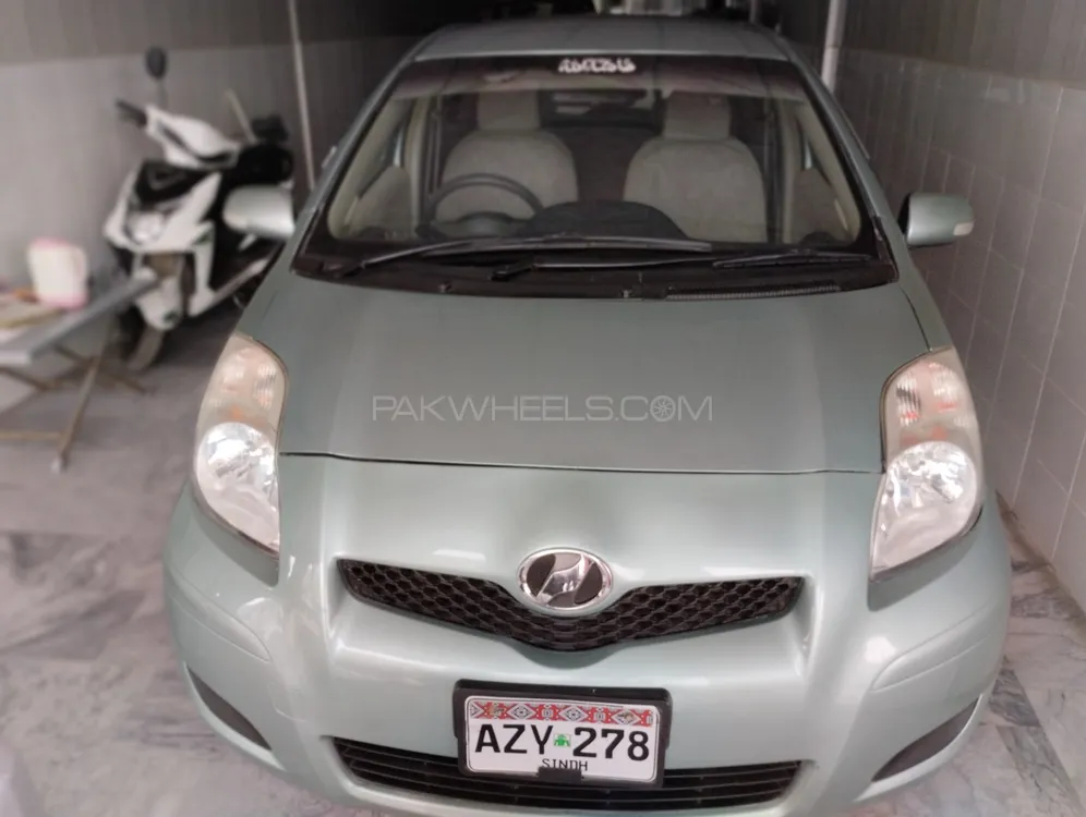 Toyota Vitz 2010 for Sale in Faisalabad Image-1