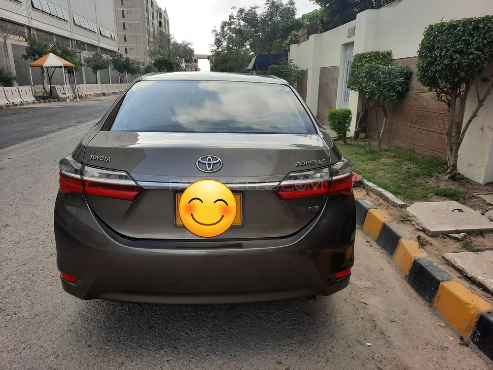 Toyota Corolla 2018 for Sale in Karachi Image-1