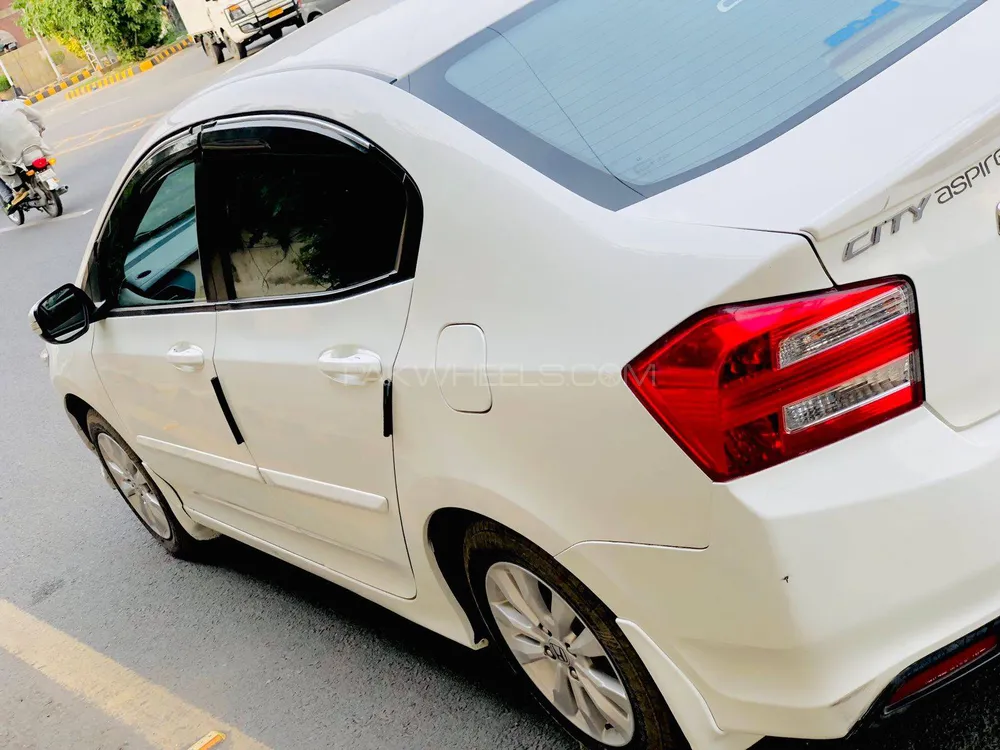 Honda City 2017 for Sale in Sheikhupura Image-1