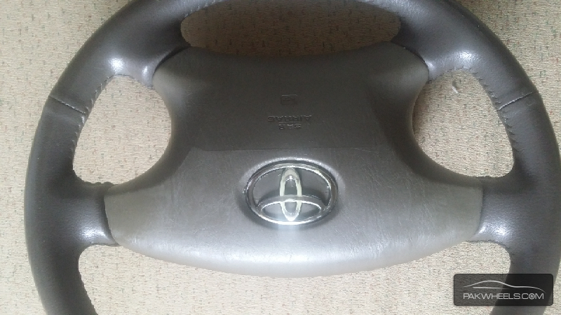 steering wheel for corolla 2003 to 2009 geniun four spoke Image-1
