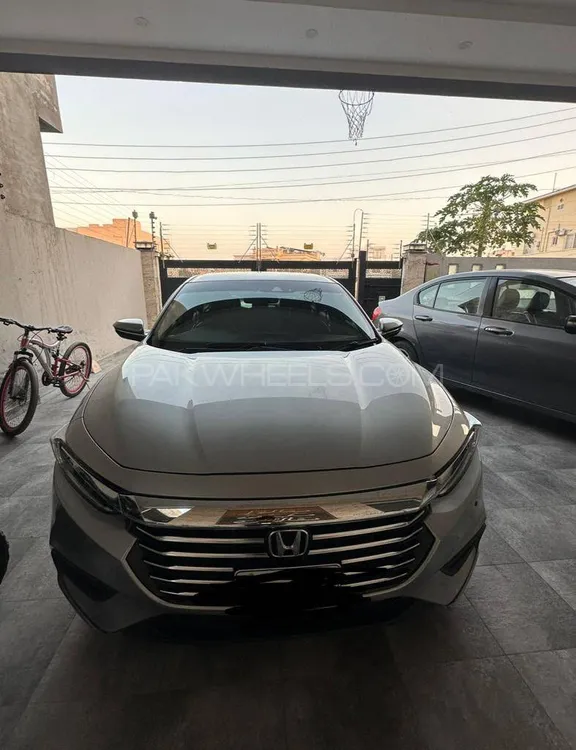 Honda Insight Exclusive 2018 for Sale in Lahore Image-1