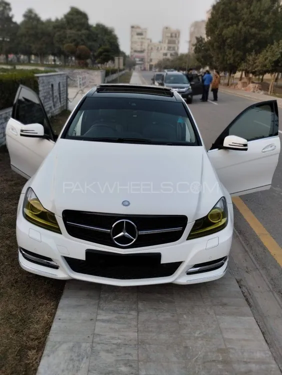 Mercedes Benz C Class 2013 for Sale in Lahore Image-1