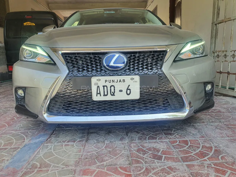 Lexus CT200h 2018 for Sale in Lahore Image-1