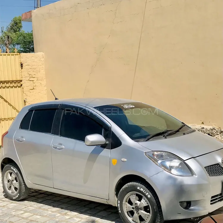 Toyota Vitz 2006 for Sale in Abbottabad Image-1