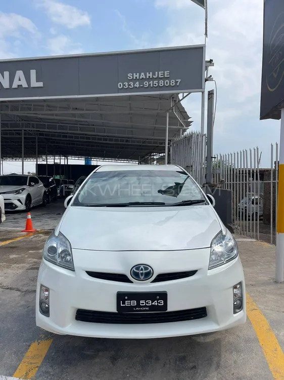 Toyota Prius 2010 for Sale in Peshawar Image-1