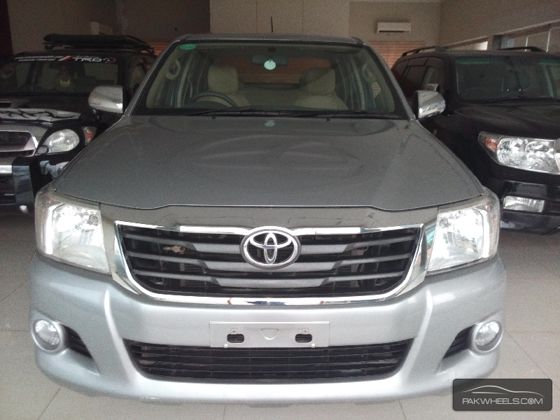 Toyota Hilux 2013 for Sale in Sargodha Image-1