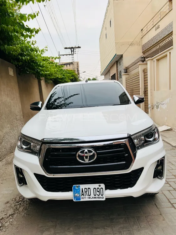 Toyota Hilux 2020 for Sale in Multan Image-1