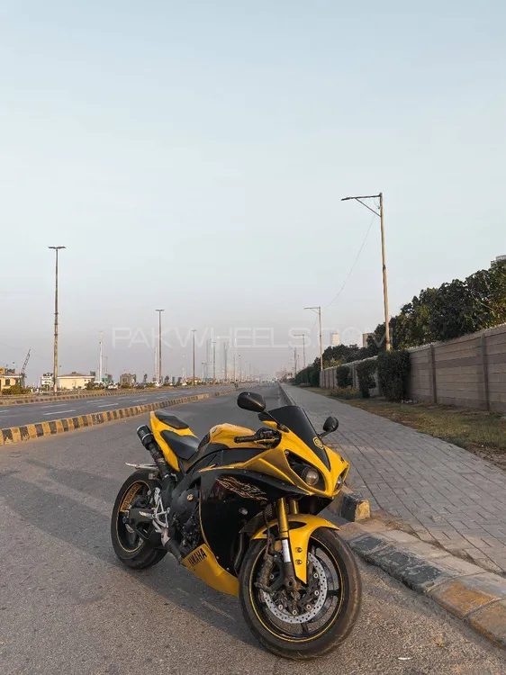 Yamaha YZF-R1 2009 for Sale Image-1