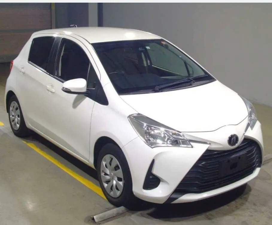 Toyota Vitz 2019 for Sale in Karachi Image-1