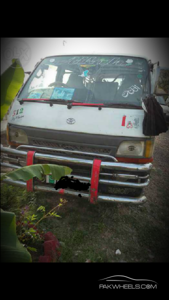 Toyota Hiace 2004 for Sale in Islamabad Image-1