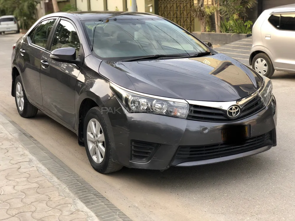 Toyota Corolla 2017 for Sale in Karachi Image-1