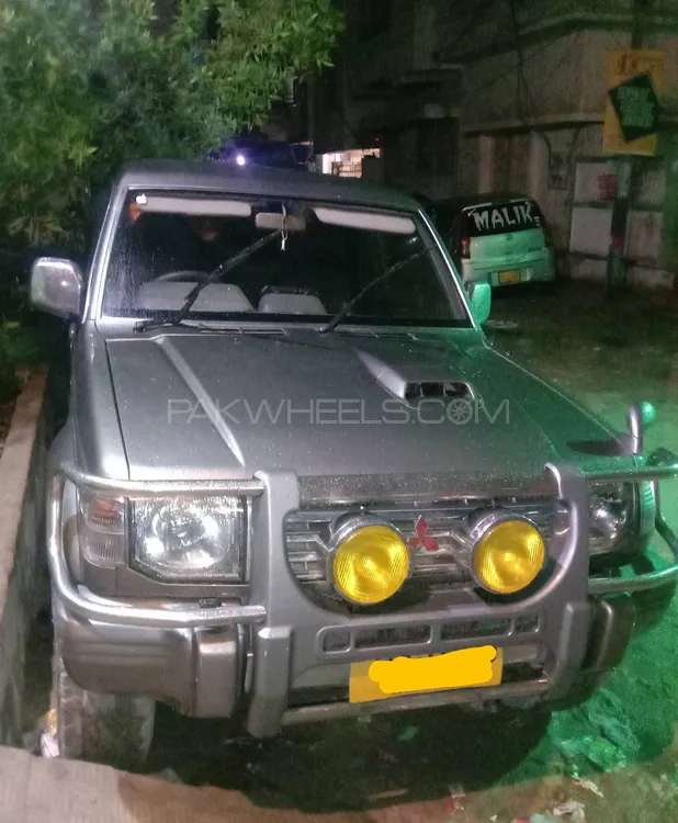 Mitsubishi Pajero 1987 for Sale in Karachi Image-1
