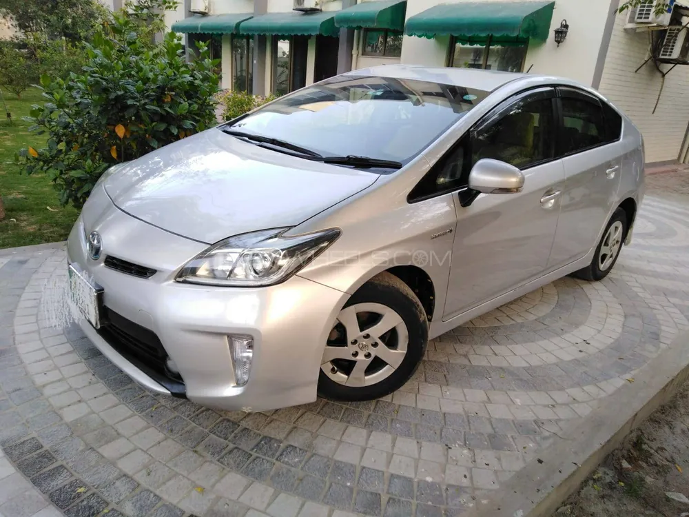 Toyota Prius G Touring Selection Leather Package 18 2015 For Sale In Lahore Pakwheels 8401