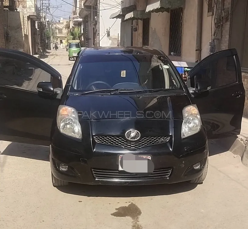 Toyota Vitz 2009 for Sale in Faisalabad Image-1