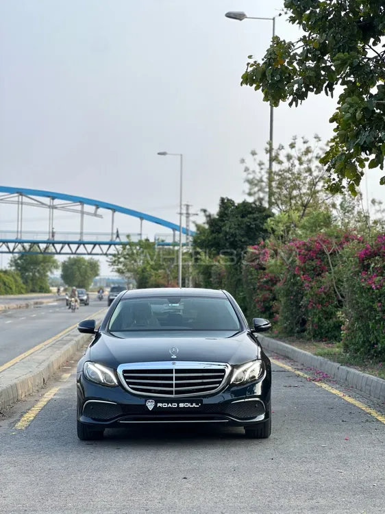 Mercedes Benz E Class 2018 for Sale in Lahore Image-1