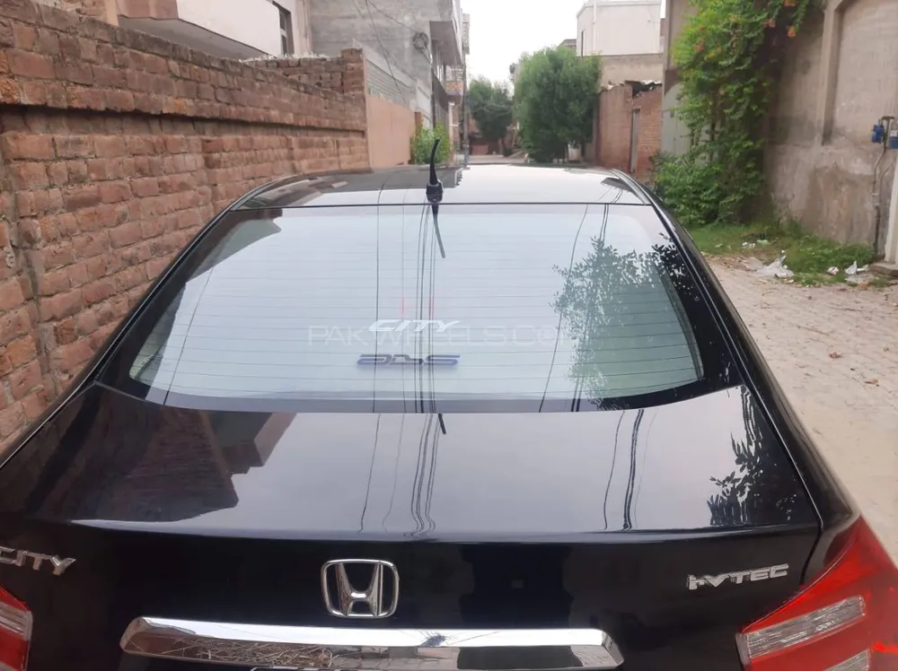 Honda City 2015 for Sale in Okara Image-1