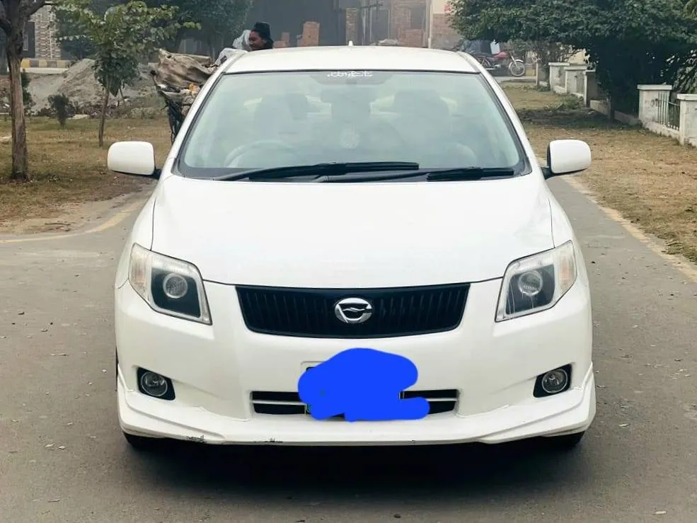 Toyota Corolla Axio 2007 for Sale in Lahore Image-1
