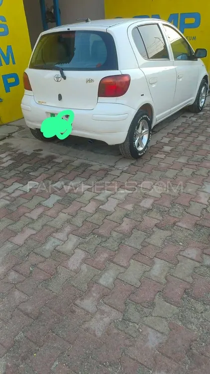 Toyota Vitz 2004 for Sale in Swabi Image-1