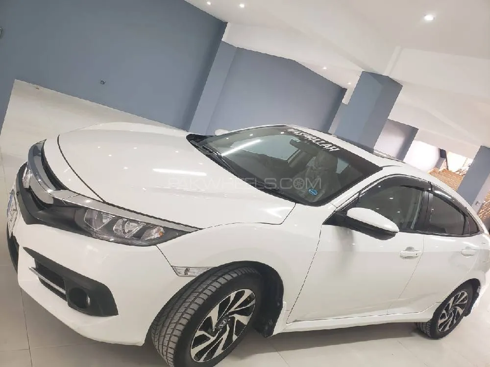 Honda Civic 2018 for Sale in Attock Image-1