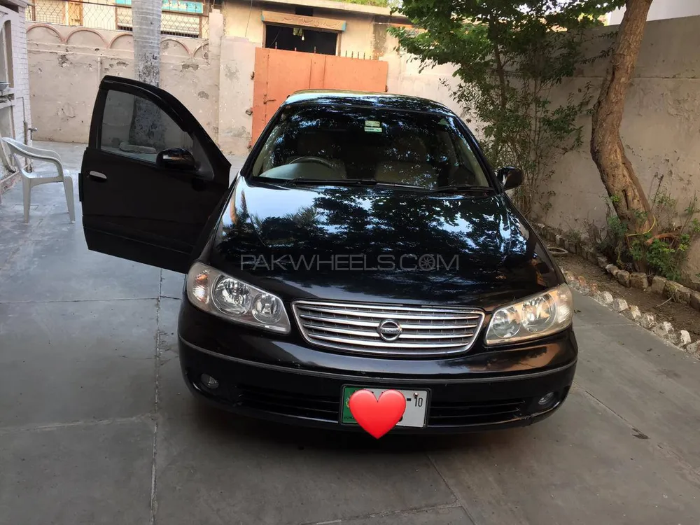 Nissan Sunny 2010 for Sale in Chakwal Image-1