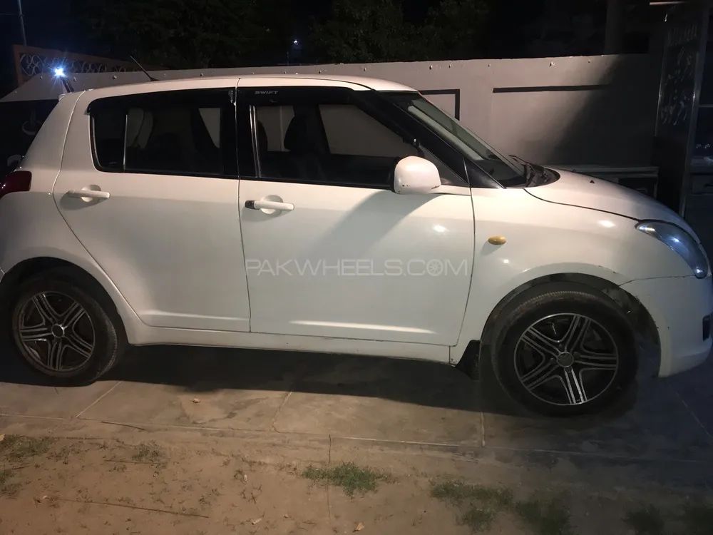 Suzuki Swift DLX 1.3 2012 for sale in Lahore PakWheels